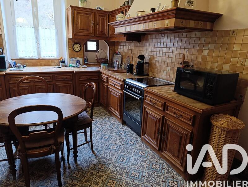 Maison - 197 m² - 7 pièces