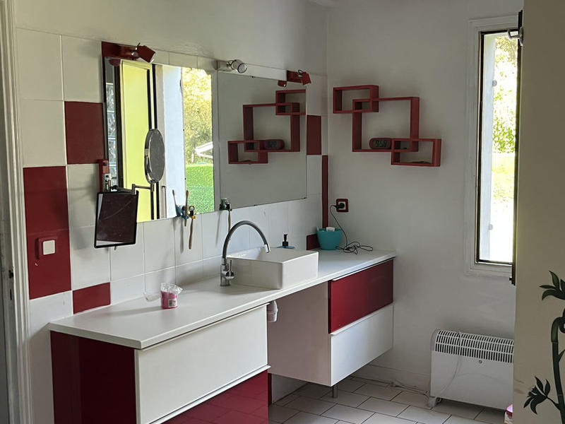 Maison - 205 m² - 8 pièces