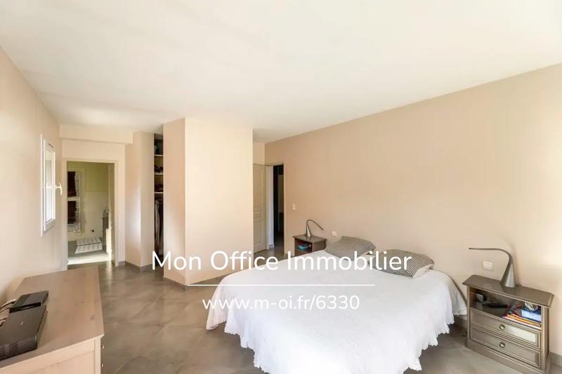 Maison - 175 m² - 5 pièces