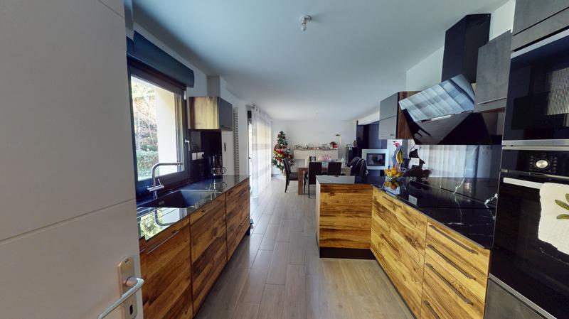 Maison - 122 m² - 6 pièces