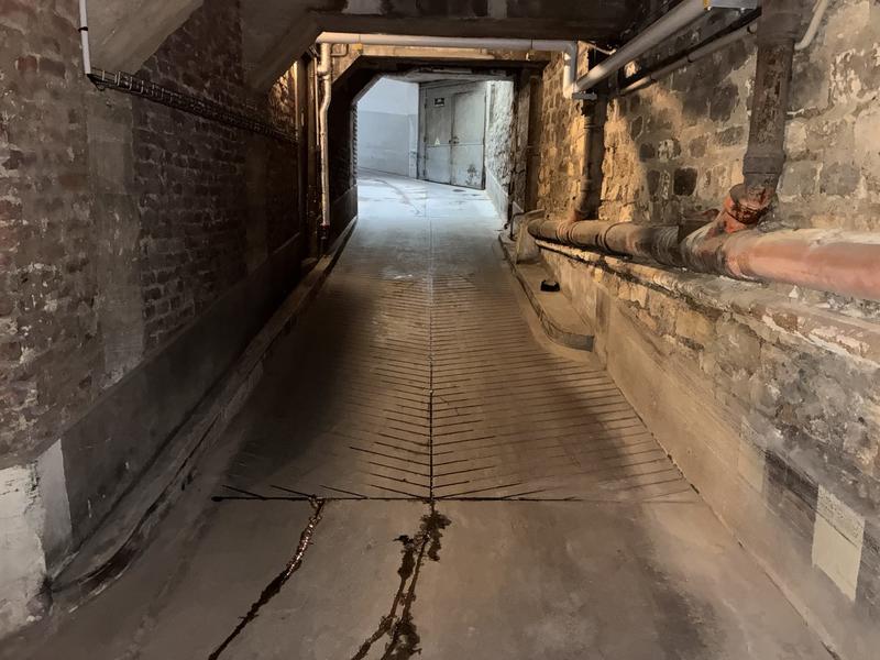 Parking / Garage - 14 m²