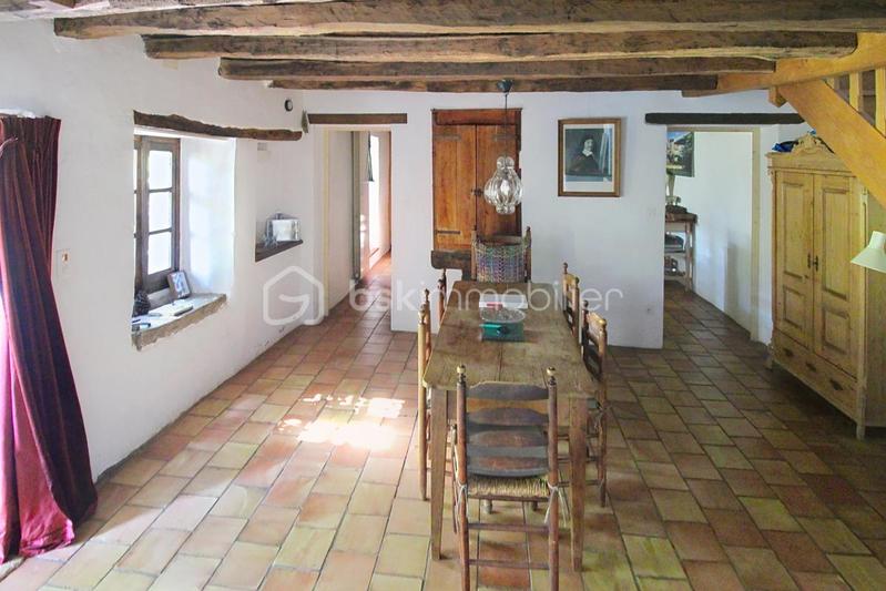 Propriété - 165 m² - 8 pièces