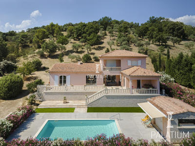 Villa - 152 m² - 5 pièces
