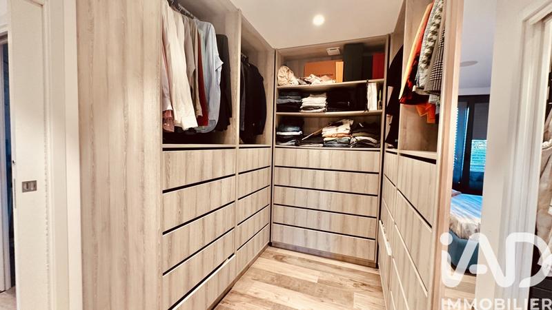 Maison de maîtres - 360 m² - 10 pièces