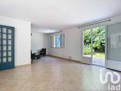 Maison - 90 m² - 5 pièces