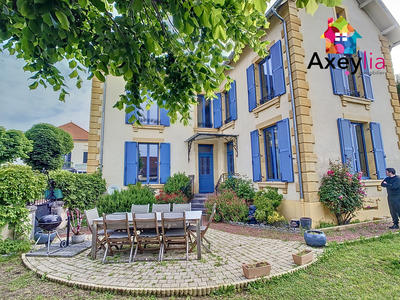 Maison - 157 m² - 6 pièces