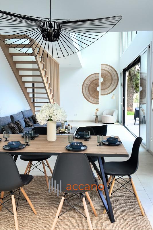 Villa - 166 m² - 6 pièces