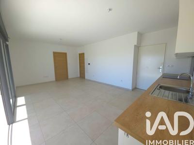 Appartement - 79 m² - 4 pièces