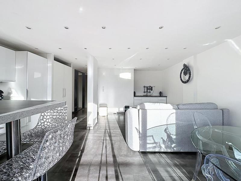 Appartement - 49 m² - 2 pièces