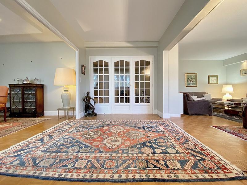 Appartement - 140 m² - 5 pièces