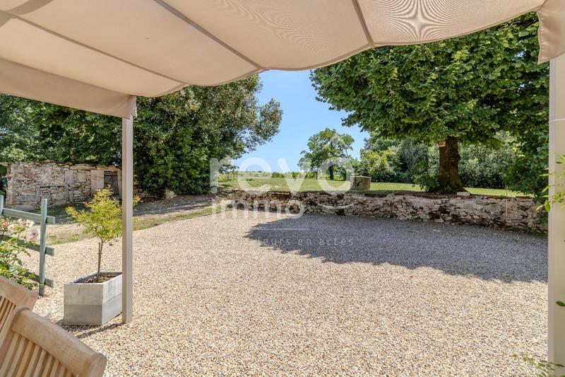 Maison - 204 m² - 6 pièces