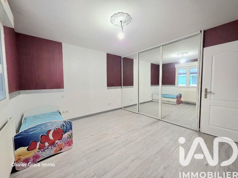 Maison - 245 m² - 7 pièces