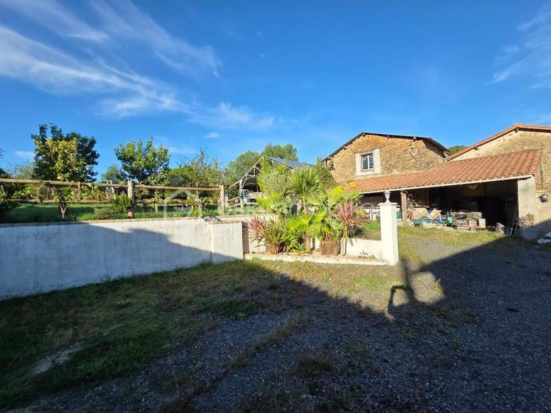 Maison en pierre - 188 m² - 7 pièces