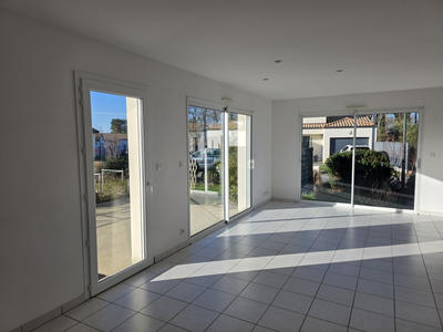 Maison - 92 m² - 4 pièces
