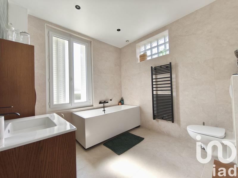 Maison - 118 m² - 6 pièces