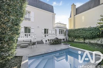 Maison - 162 m² - 7 pièces