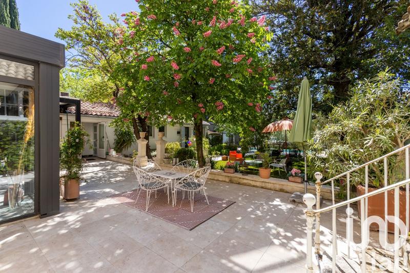 Appartement - 185 m² - 8 pièces