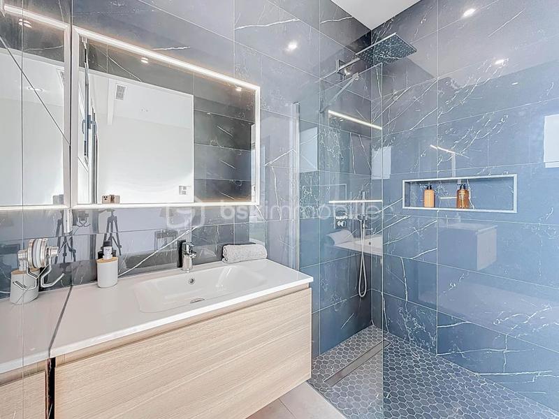 Maison - 170 m² - 5 pièces