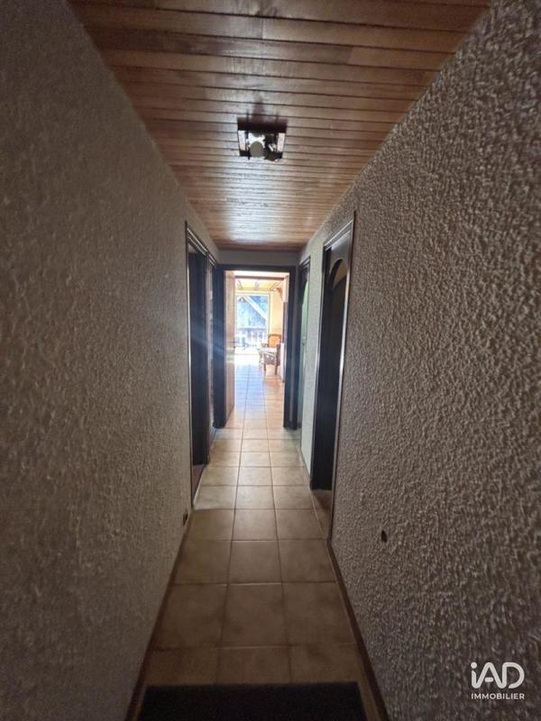 Local commercial - 251 m²