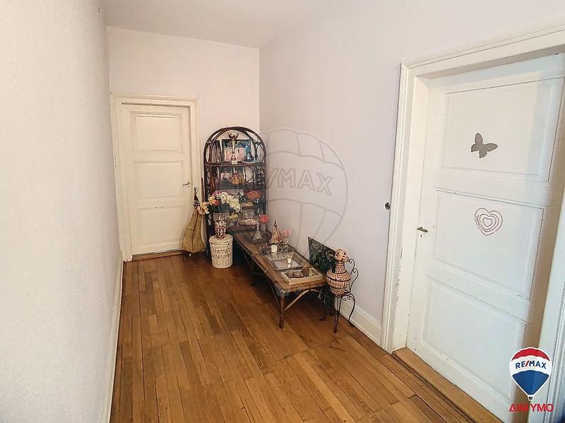 Maison - 240 m² - 5 pièces