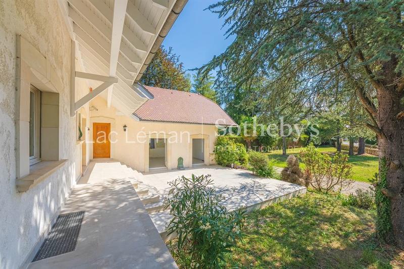 Villa - 522 m² - 10 pièces
