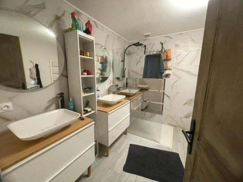 Maison - 175 m² - 8 pièces