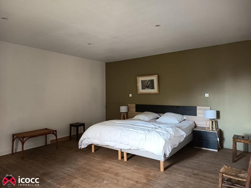 Demeure - 185 m² - 6 pièces