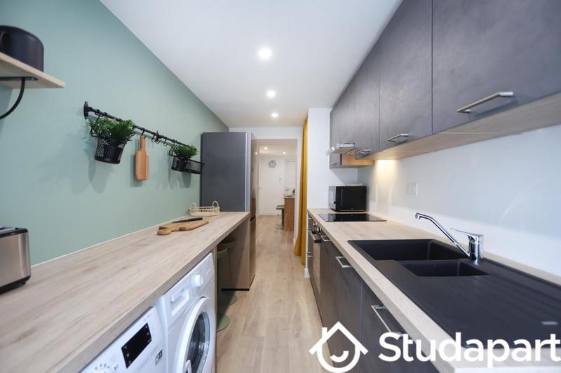 Chambre - 10 m² - 1 pièce