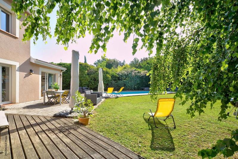 Maison - 224 m² - 7 pièces