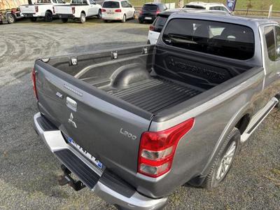 Mitsubishi L200 Club Cab 2.4 Di-D 181 Intense Connect