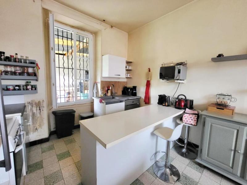 Maison - 180 m² - 7 pièces