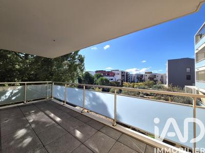 Appartement - 75 m² - 3 pièces