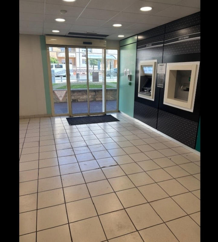 Local commercial - 155 m²