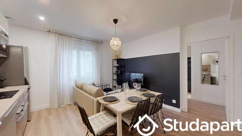 Chambre - 11 m² - 1 pièce