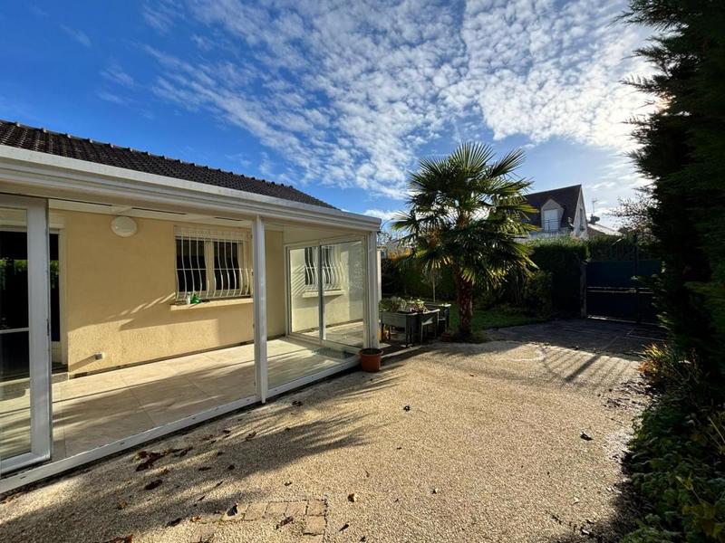 Maison - 93 m² - 4 pièces