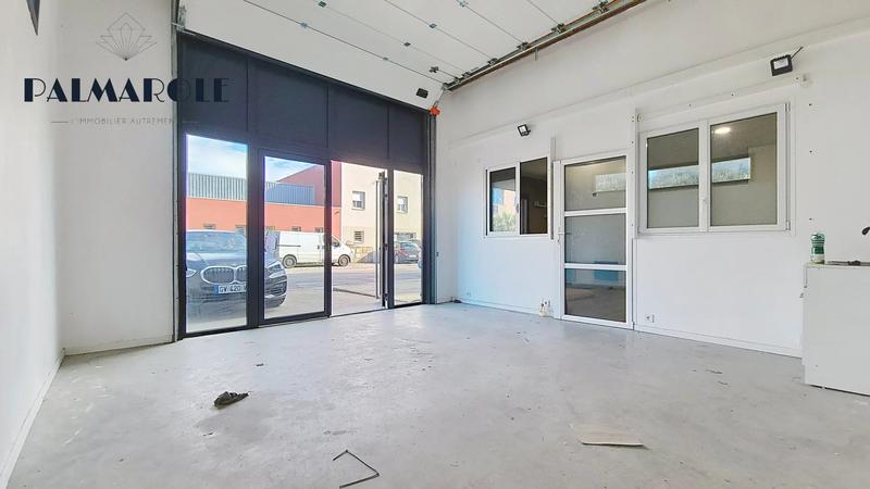 Local d'activités - 2 pièces