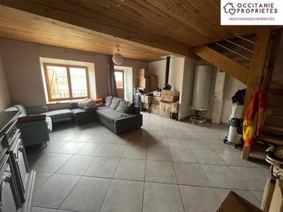 Maison - 200 m² - 9 pièces