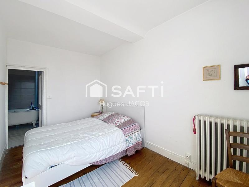 Propriété - 200 m² - 8 pièces