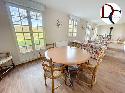 Maison - 137 m² - 5 pièces