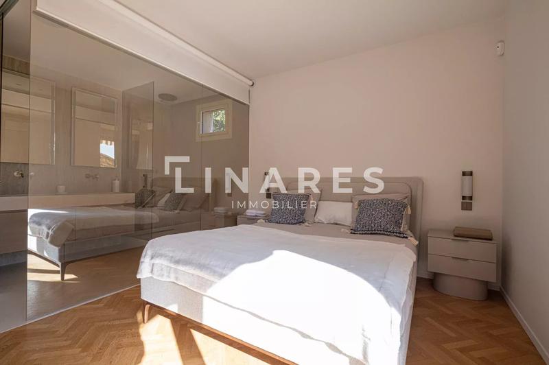 Appartement - 98 m² - 4 pièces