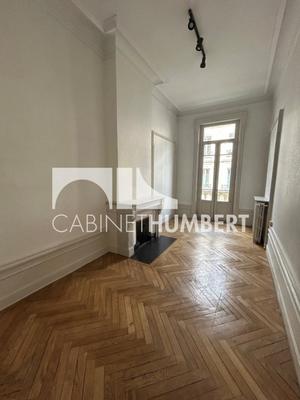 Appartement - 140 m² - 4 pièces