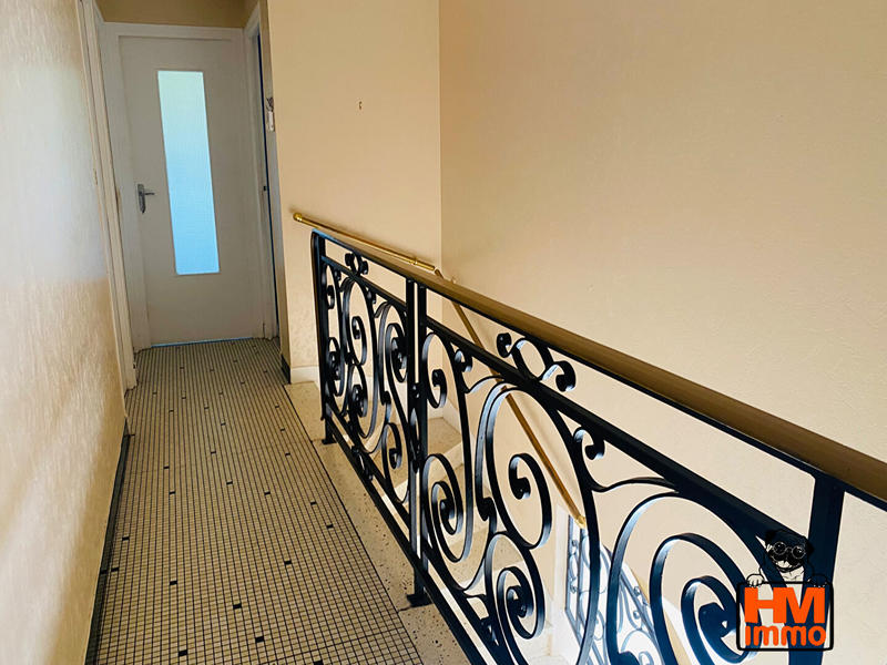 Maison - 94 m² - 6 pièces