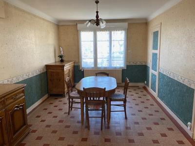 Maison - 86 m² - 5 pièces