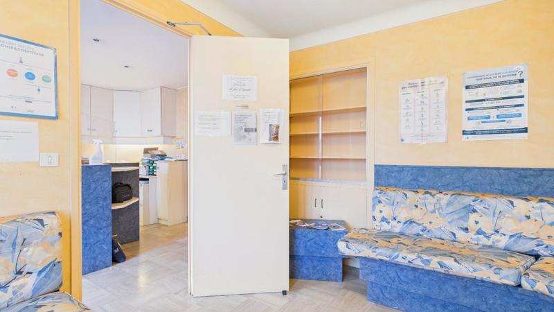 Local d'activité / Entrepôt - 105 m² - 7 pièces