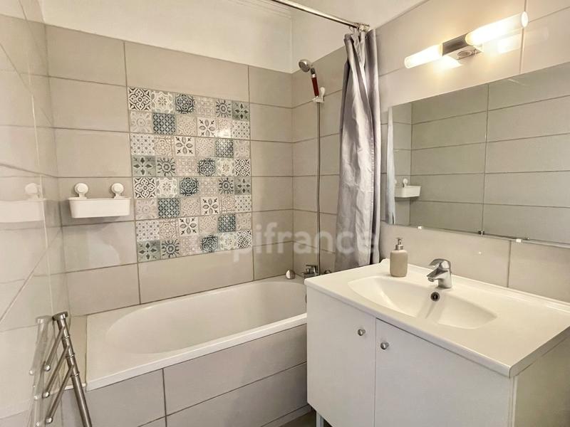 Appartement - 90 m² - 5 pièces