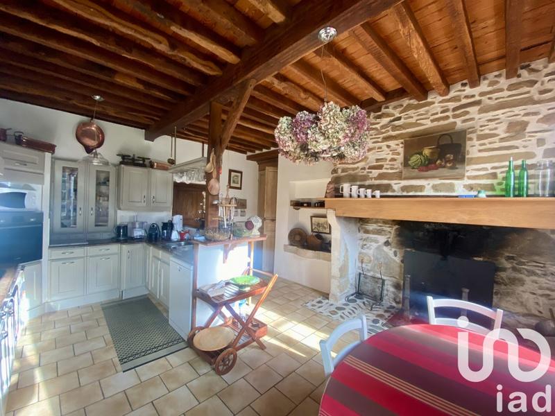 Maison - 412 m² - 10 pièces