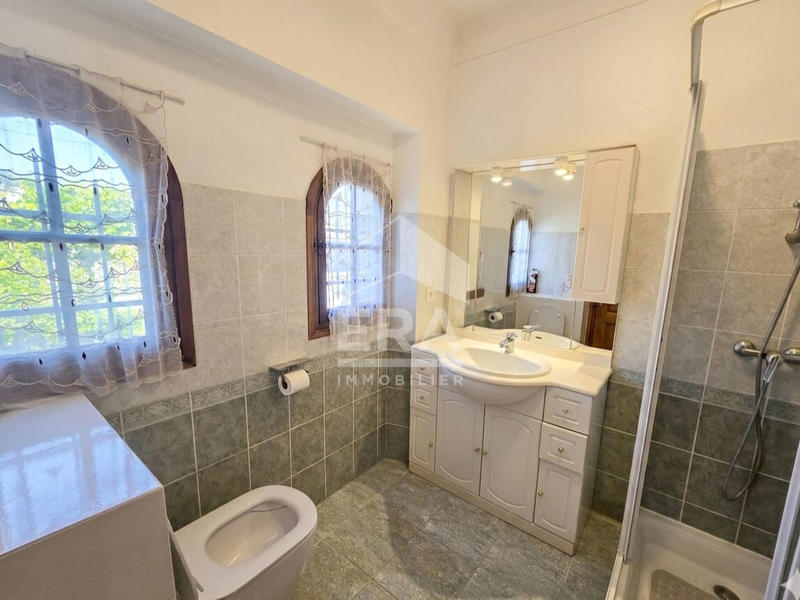 Villa - 169 m² - 5 pièces