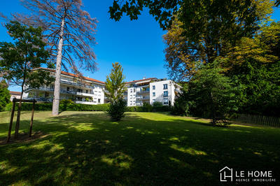 Appartement - 137 m² - 5 pièces