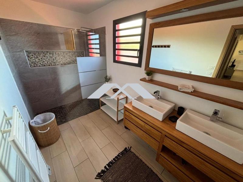 Villa - 93 m² - 5 pièces