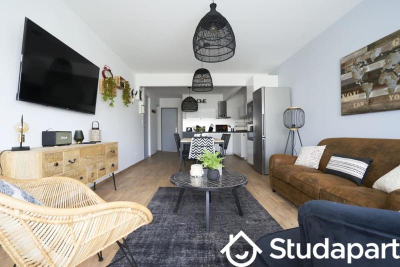 Chambre - 13 m² - 1 pièce